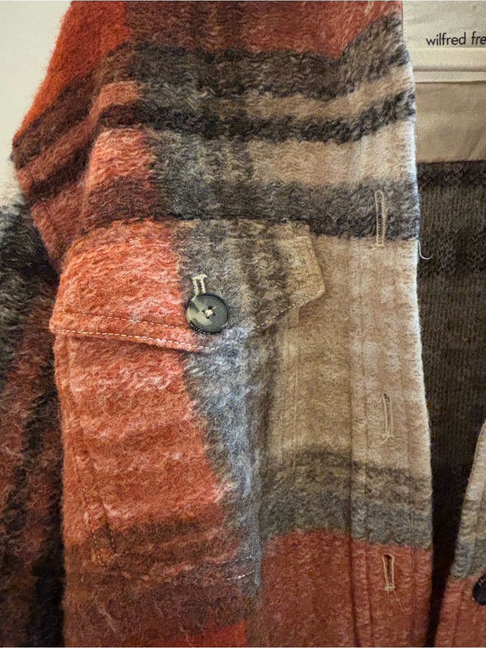 Aritzia Autumn Shirt Jacket - Picture 5 of 8